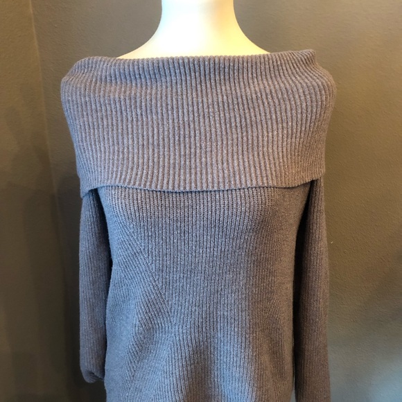 Do+Be off shoulder grey sweater size: Large - Picture 2 of 5